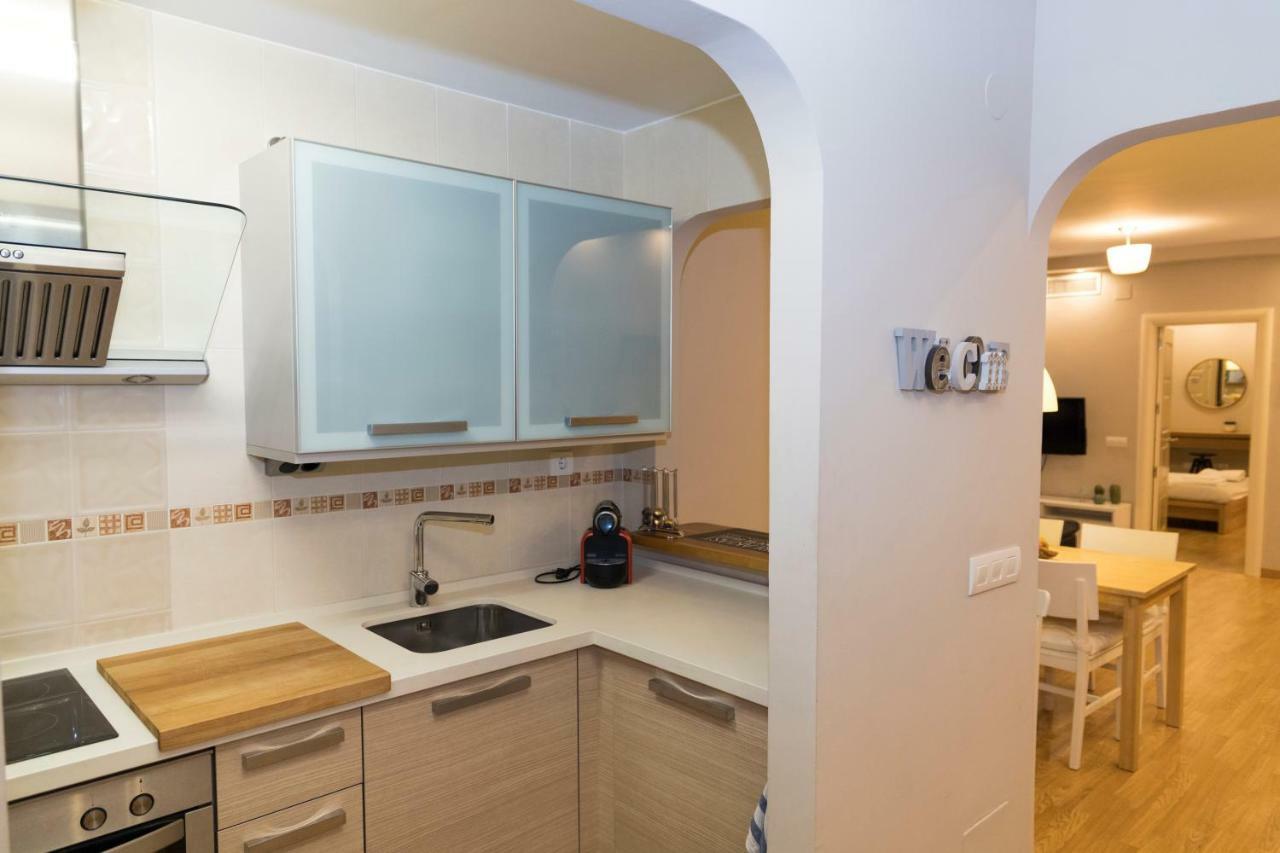 Apartamento Melina Arlu - Centro Historico มาลากา ภายนอก รูปภาพ