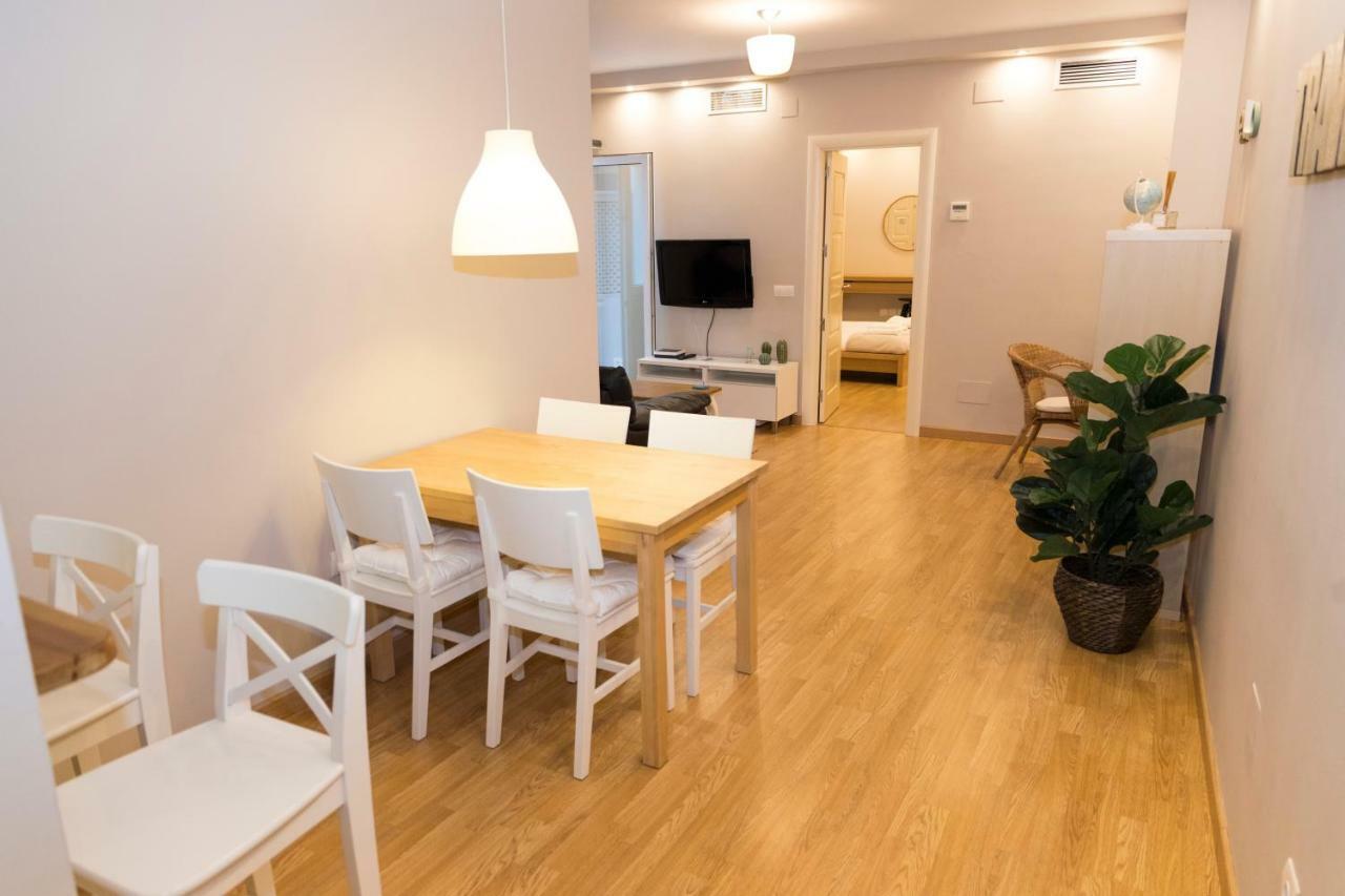 Apartamento Melina Arlu - Centro Historico มาลากา ภายนอก รูปภาพ