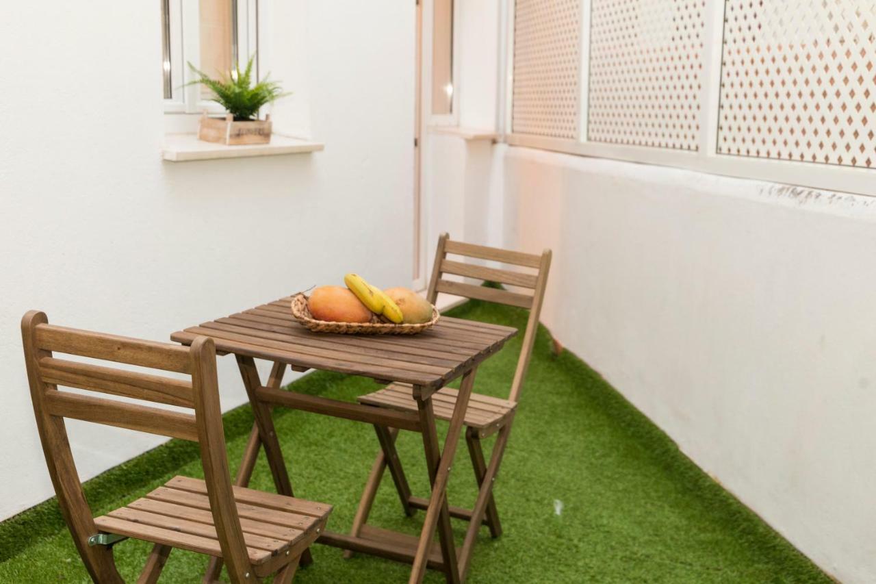 Apartamento Melina Arlu - Centro Historico มาลากา ภายนอก รูปภาพ