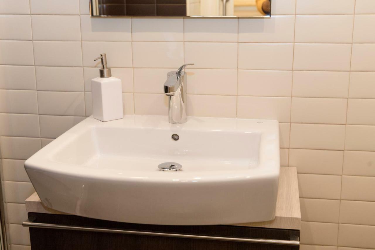 Apartamento Melina Arlu - Centro Historico มาลากา ภายนอก รูปภาพ